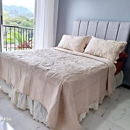 San Isidro De El General Vistas Del Sol-Casa Victoriaホステル エクステリア 写真