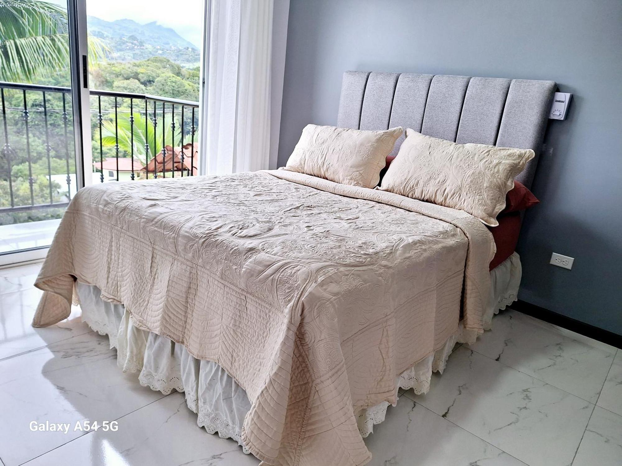 San Isidro De El General Vistas Del Sol-Casa Victoriaホステル エクステリア 写真